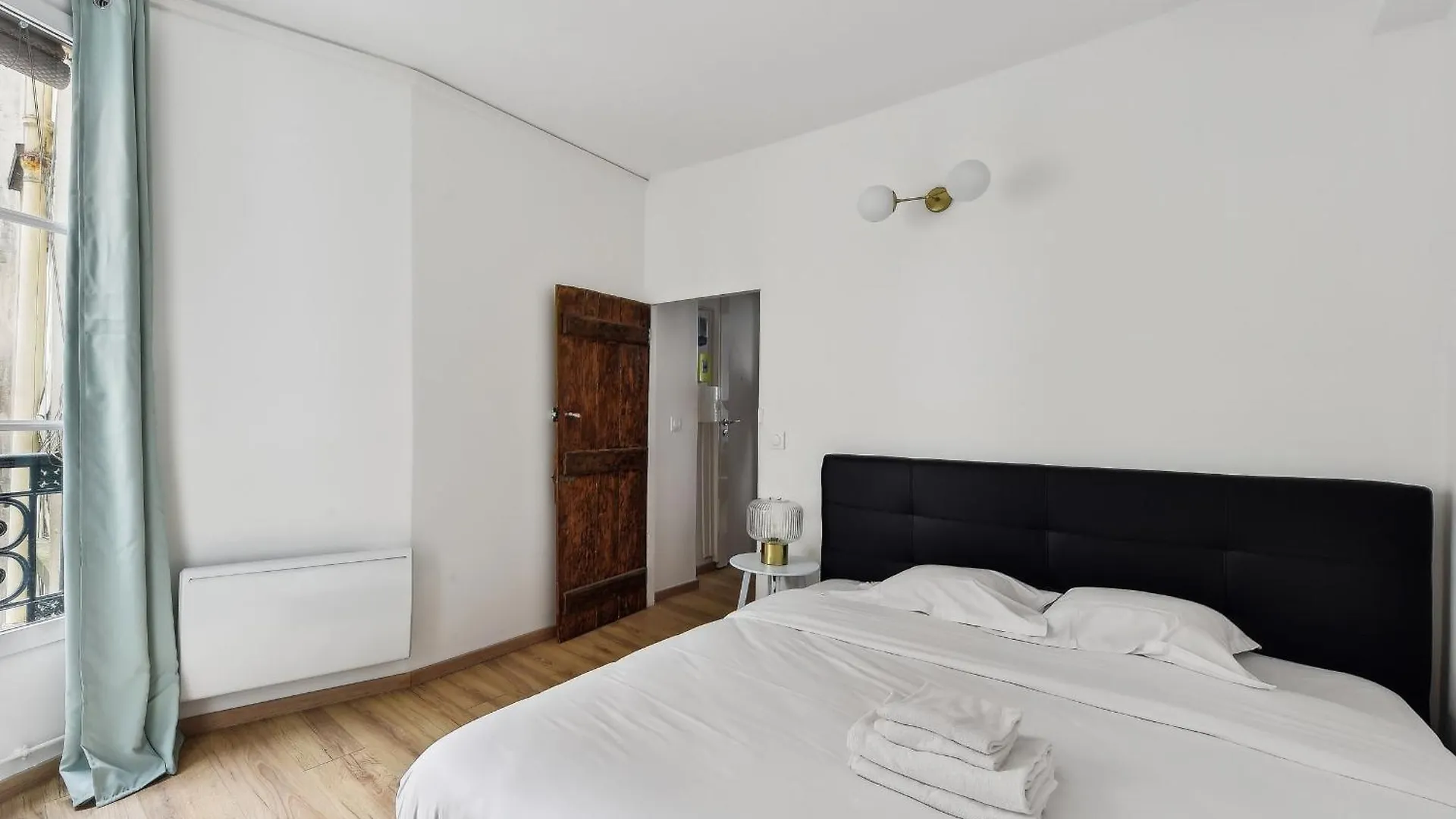 Montmartre - 2Br - Cityapartmentstay Paris